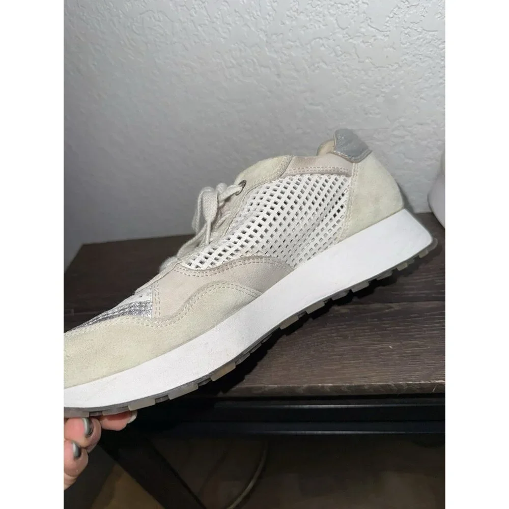 Accent mesh leather